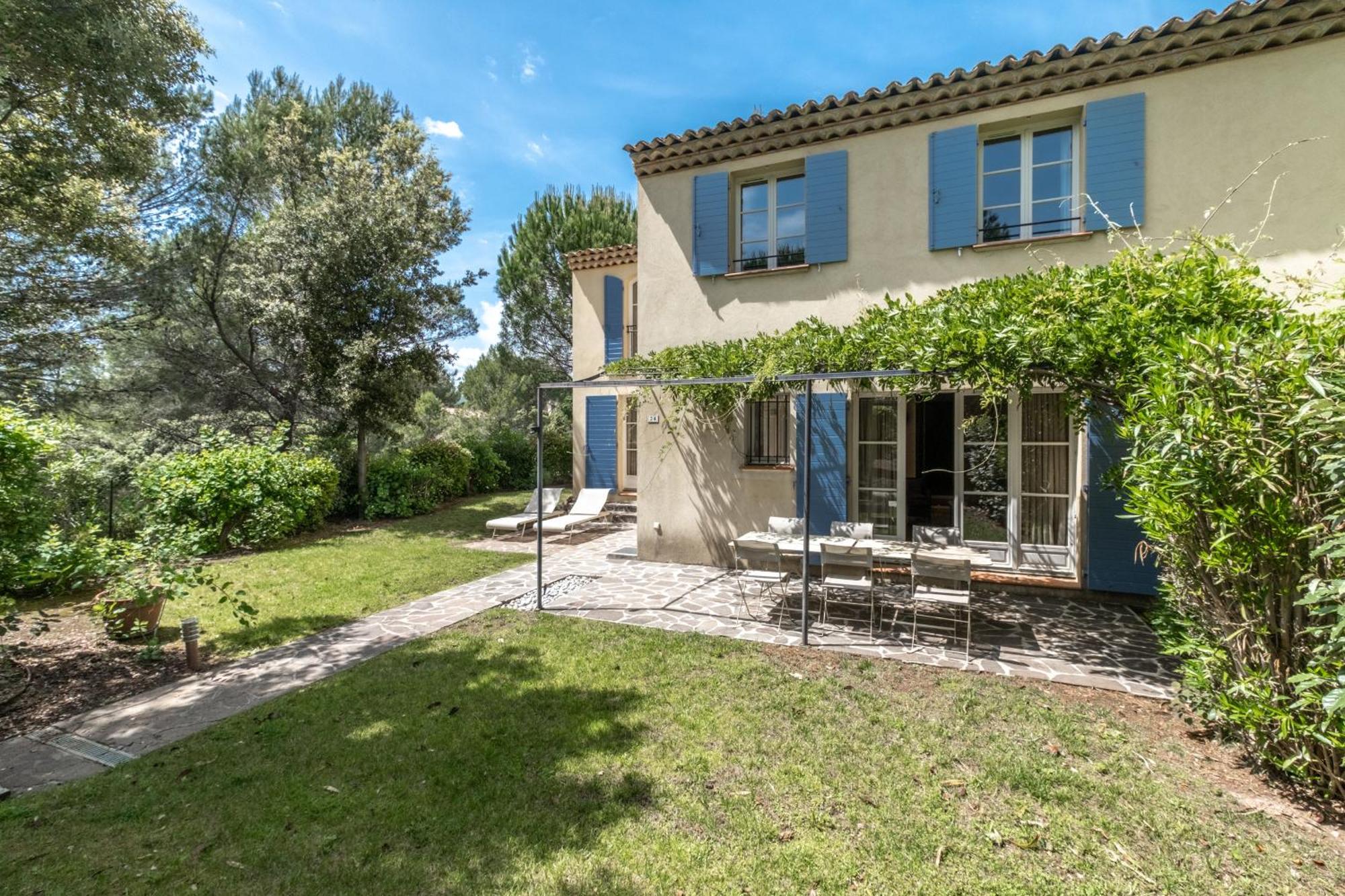 Les Appartements Et Maisons Du Domaine De Saint Endreol Golf & Spa Resort ลามอตต์ ภายนอก รูปภาพ