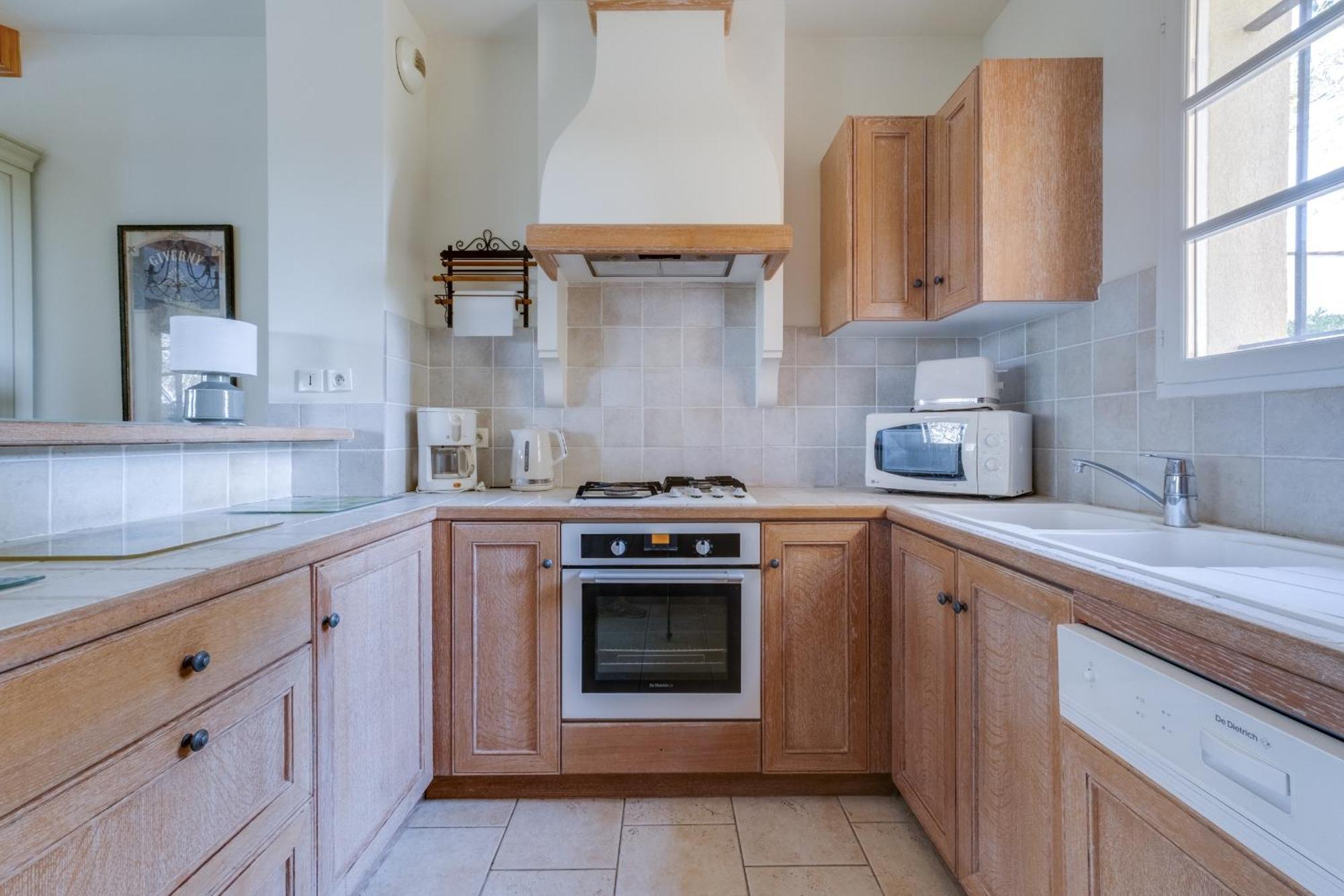 Les Appartements Et Maisons Du Domaine De Saint Endreol Golf & Spa Resort ลามอตต์ ภายนอก รูปภาพ