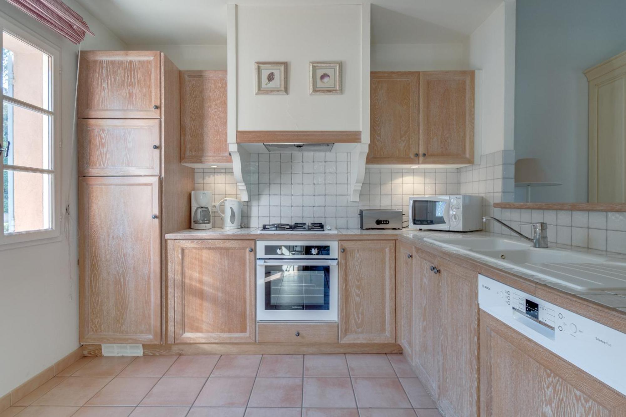Les Appartements Et Maisons Du Domaine De Saint Endreol Golf & Spa Resort ลามอตต์ ภายนอก รูปภาพ
