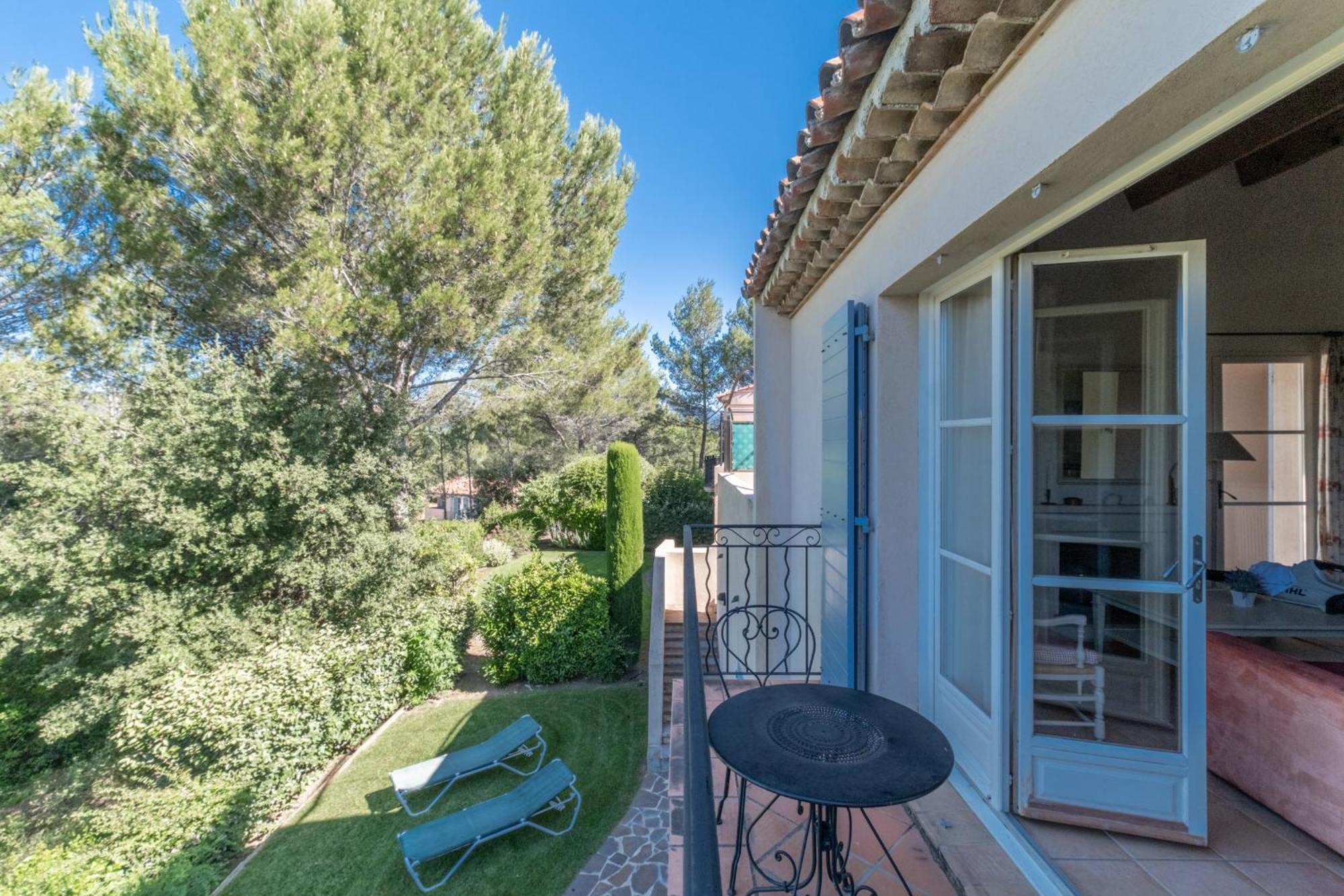 Les Appartements Et Maisons Du Domaine De Saint Endreol Golf & Spa Resort ลามอตต์ ภายนอก รูปภาพ
