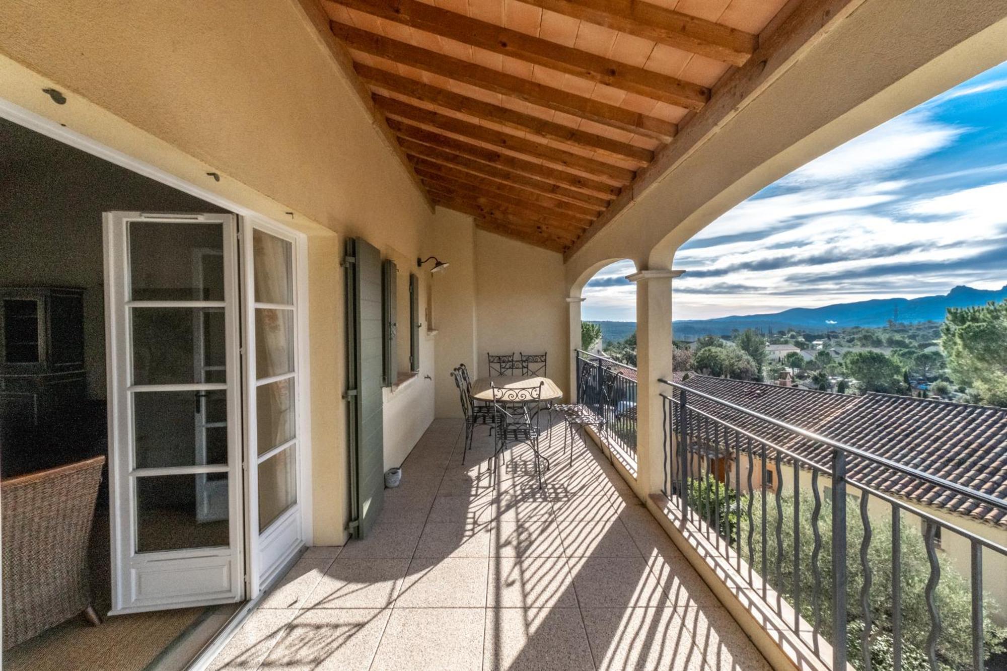 Les Appartements Et Maisons Du Domaine De Saint Endreol Golf & Spa Resort ลามอตต์ ภายนอก รูปภาพ