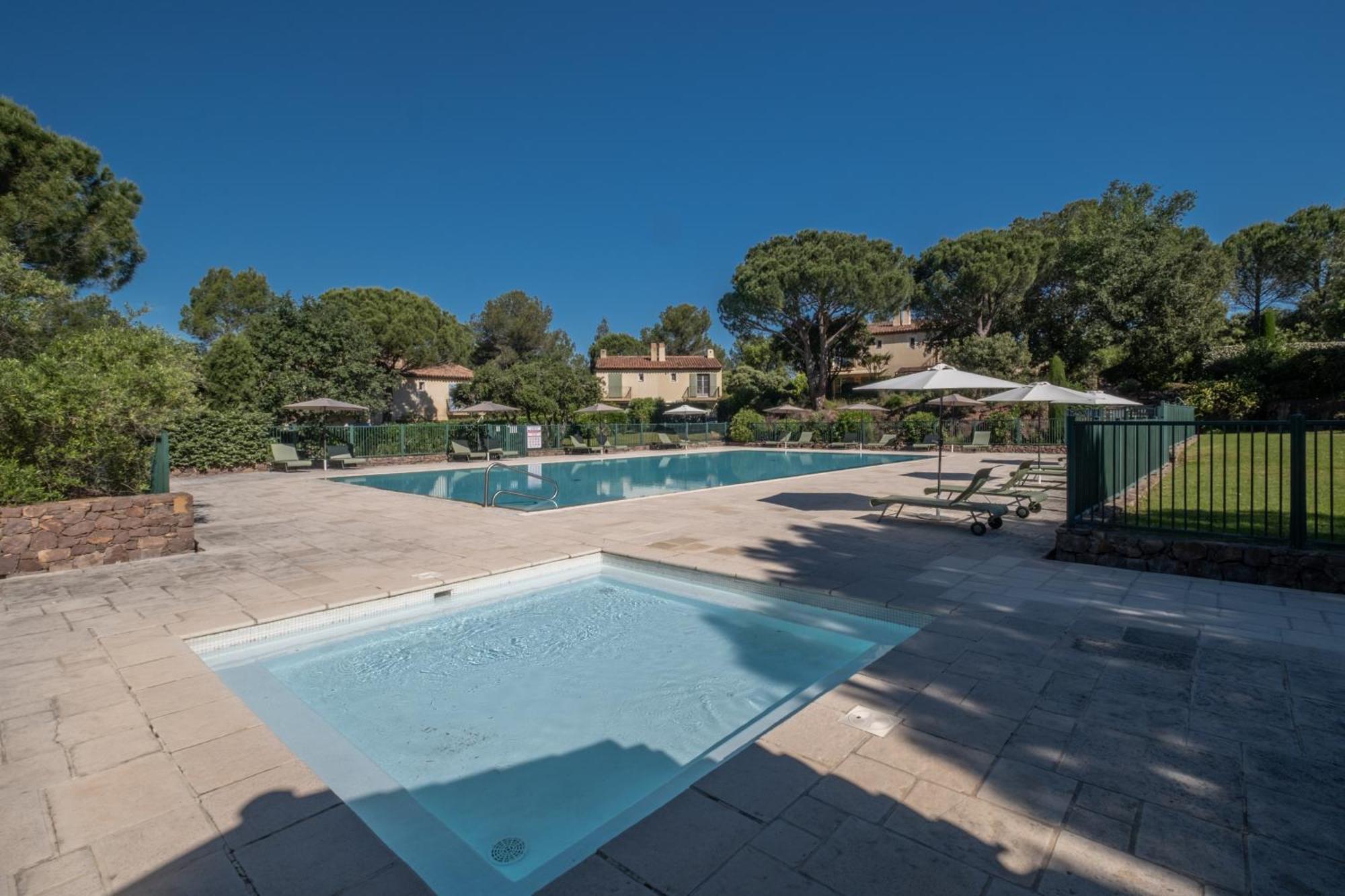 Les Appartements Et Maisons Du Domaine De Saint Endreol Golf & Spa Resort ลามอตต์ ภายนอก รูปภาพ
