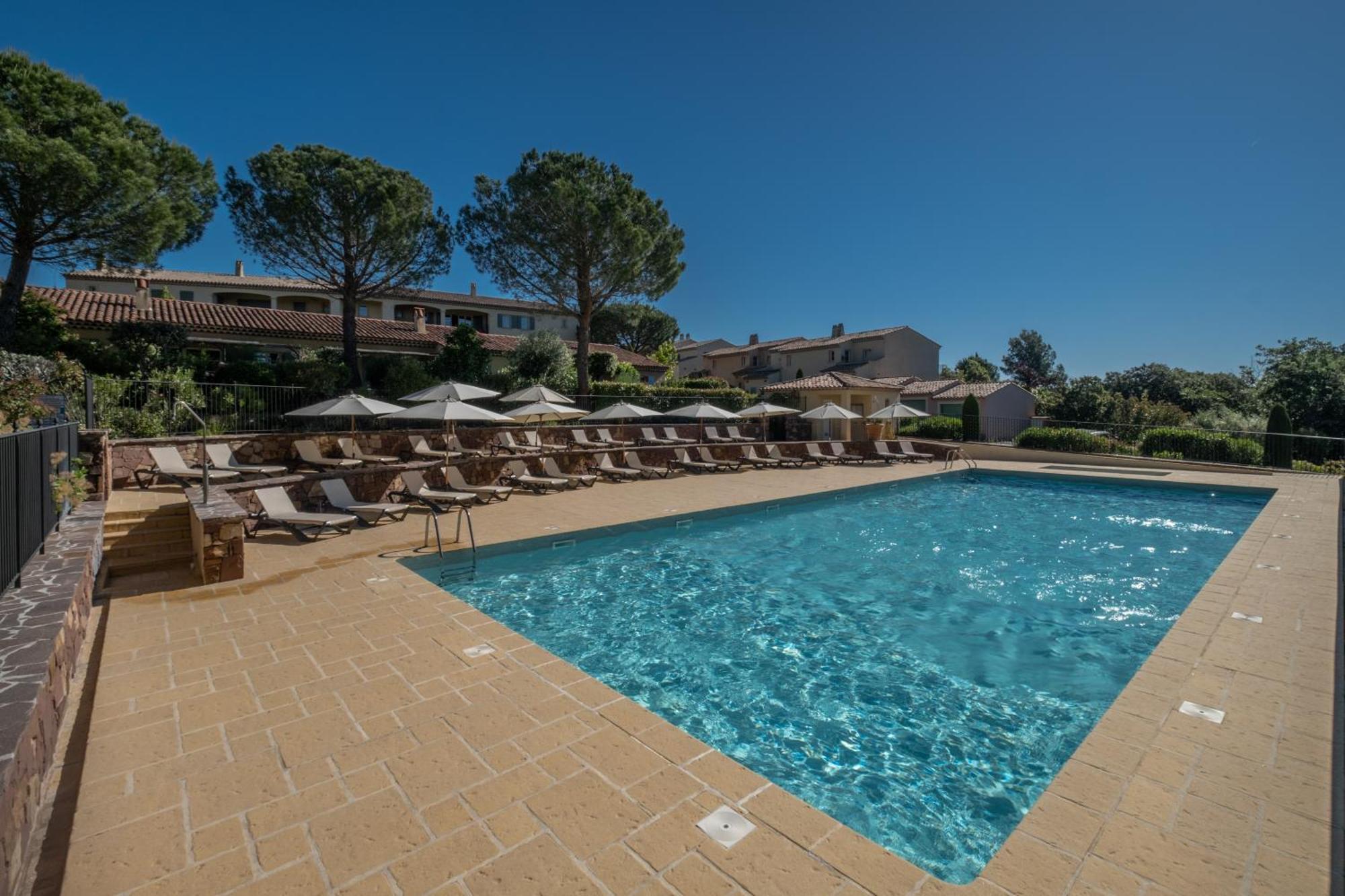 Les Appartements Et Maisons Du Domaine De Saint Endreol Golf & Spa Resort ลามอตต์ ภายนอก รูปภาพ